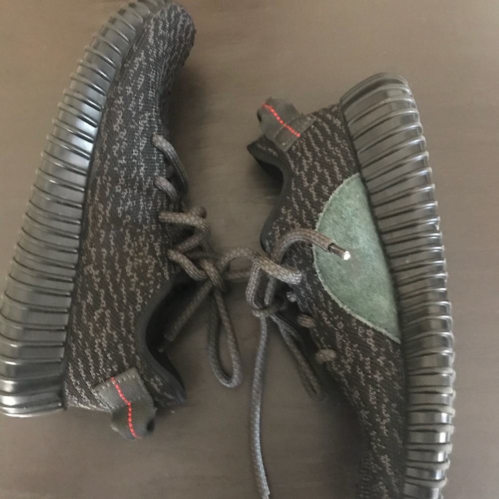 Yeezy - Picture 3 of 3